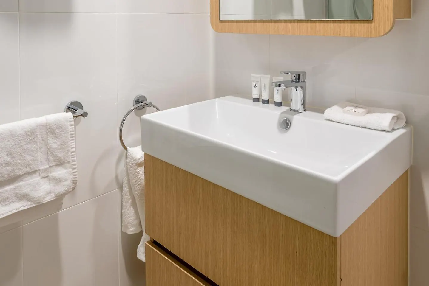 1-Bedroom Apartment With Pool, Sauna, And Parking In South Brisbane Avustralya